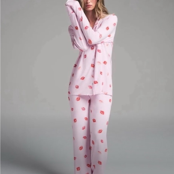 RARE NEW SKIMS SLEEP STRAIGHT LEG PANT IN CHERRY BLOSSOM
LIPSTICK SIZE XXS - Picture 3 of 8